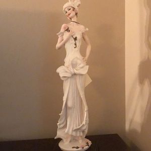 Giuseppe Armani white statue